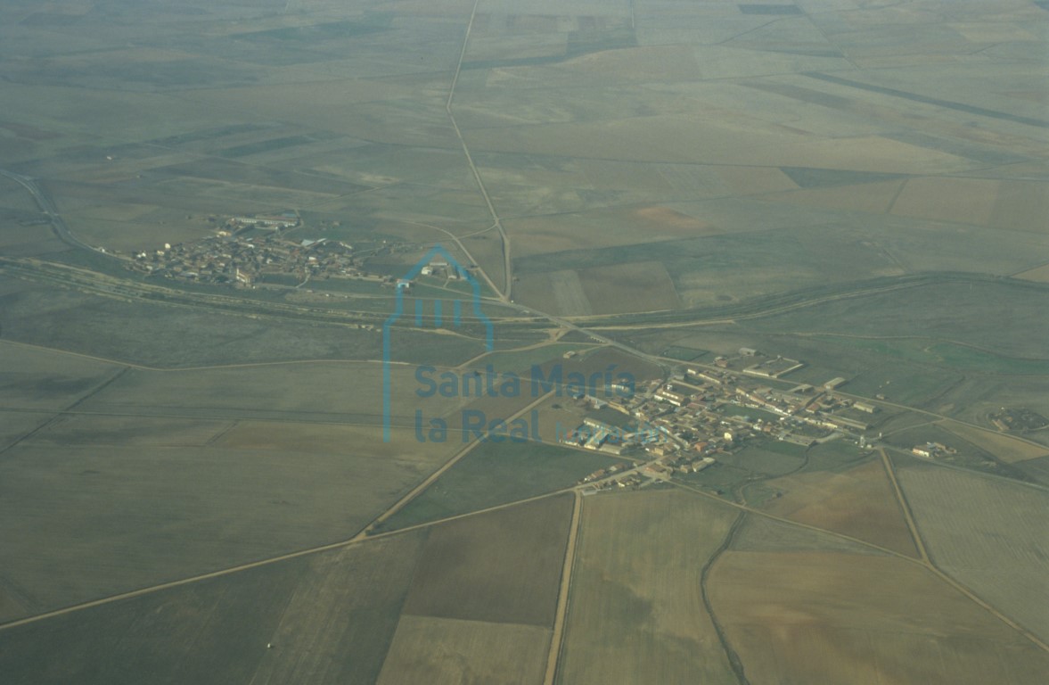 Vista aérea de San Martín de Valderaduey y Villárdiga