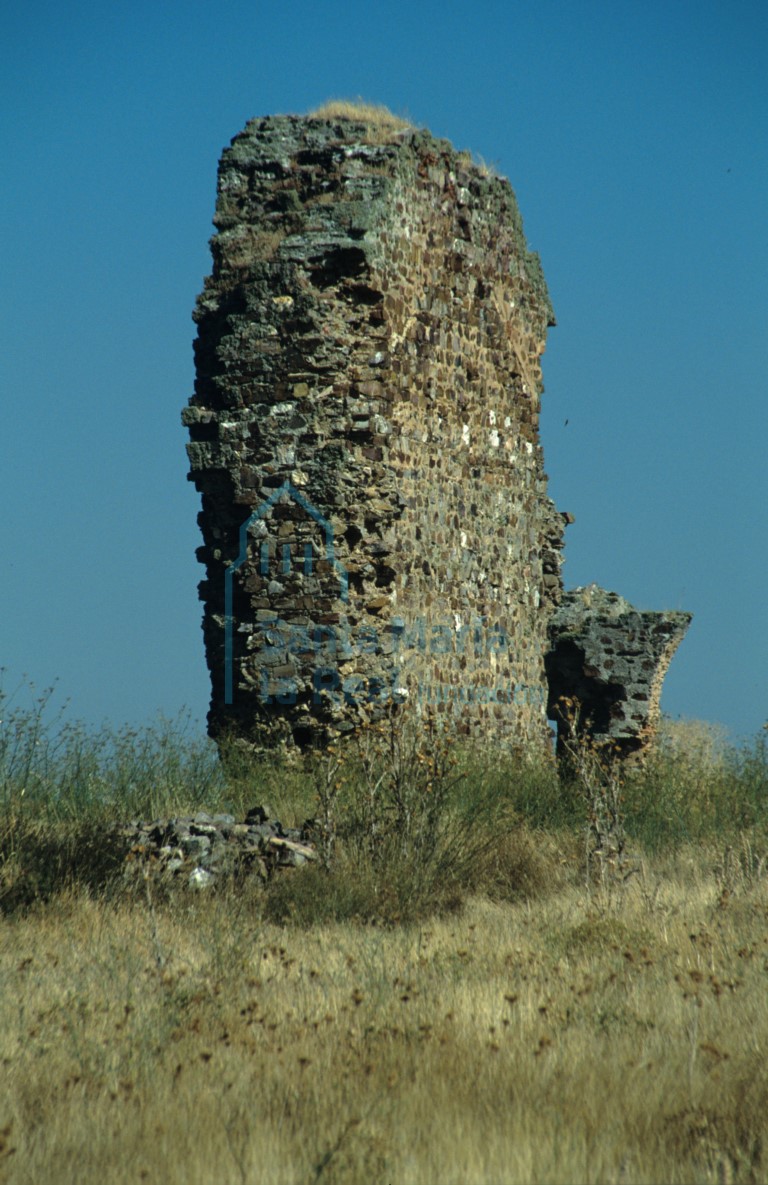 Restos de la antigua muralla de la ciudad de Castrotorafe