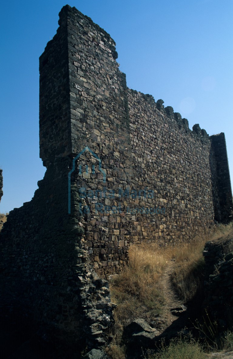 Restos del castillo de Castrotorafe
