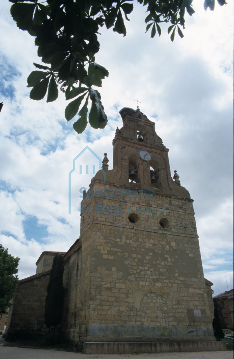 Vista de la fachada occidental