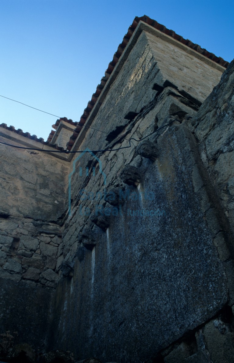 Detalle del muro sur de la cabecera