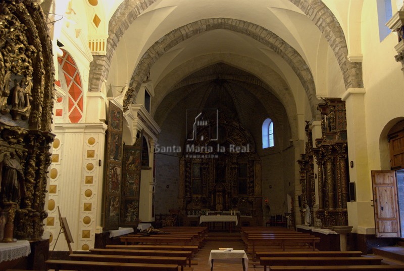 Vista del interior de la iglesia de Santa María