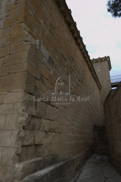Vista del muro sur desde la zona de los pies del templo