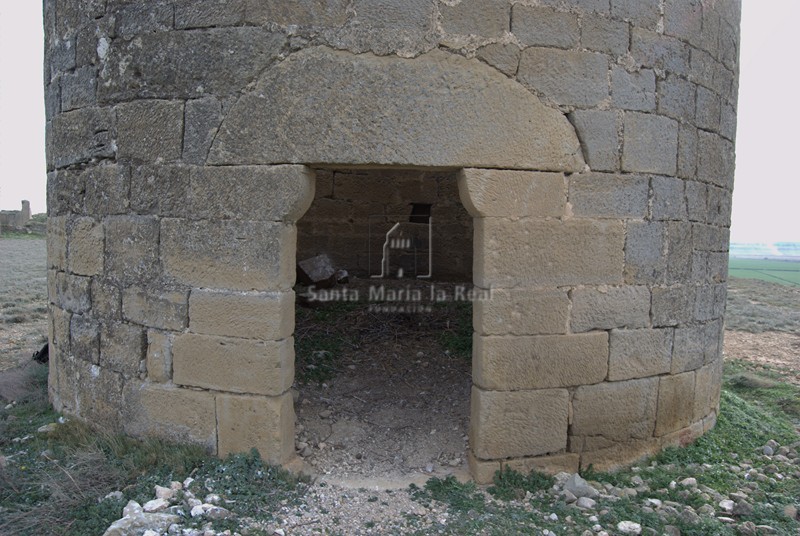 Puerta de la torre meridional
