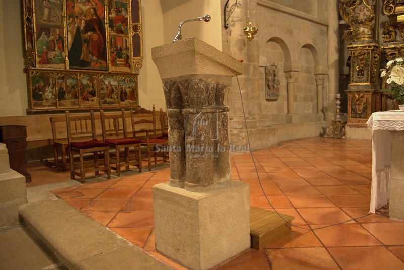 Columnas reutilizadas para el atril de la capilla mayor