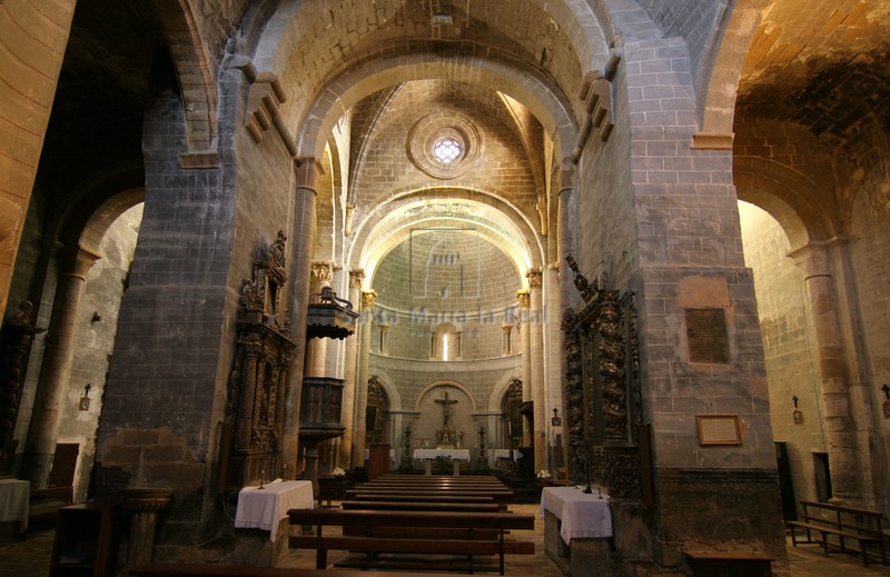 Vista del interior de la iglesia alta