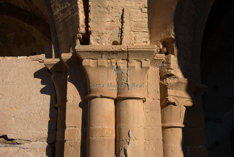 Pilar compuesto con columnas adosadas